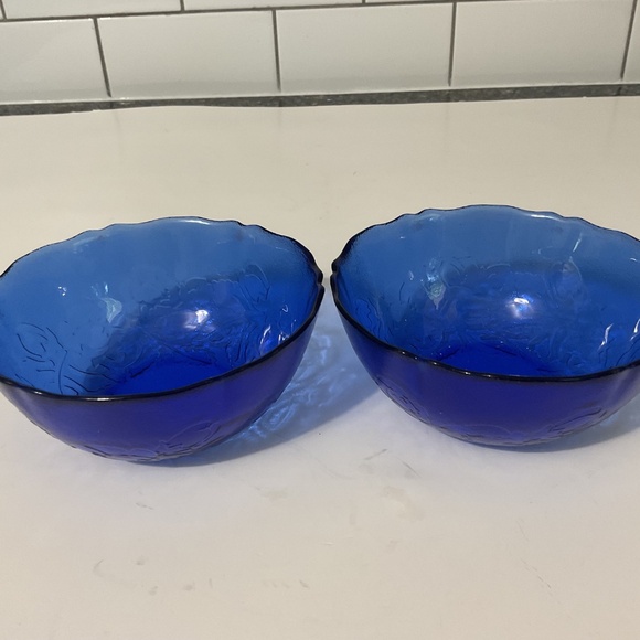 VTG GLCOLOC ARCOROC FRANCE Cobalt Blue Floral Small Glass Bowls Set of 2 - Picture 3 of 9